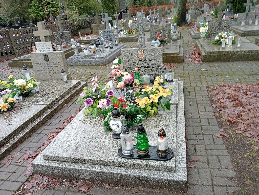 Grób Tadeusz Rawdanowicz